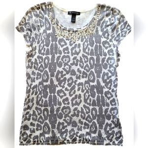 EUC INC Gray Animal Print Rhinestone Neckline Cap Sleeves Lightweight Knit Top